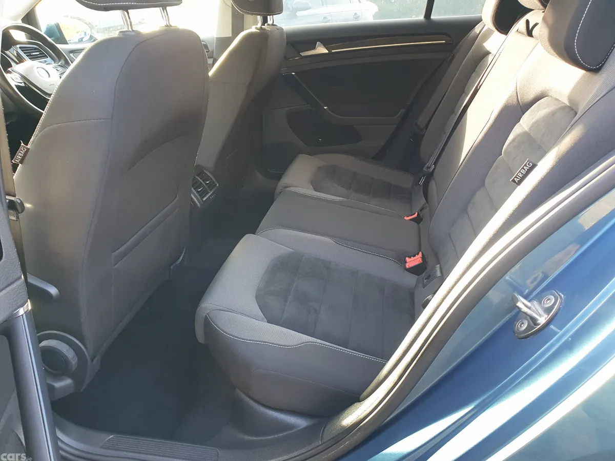 Volkswagen Golf Hatchback, Petrol, 2015, Blue