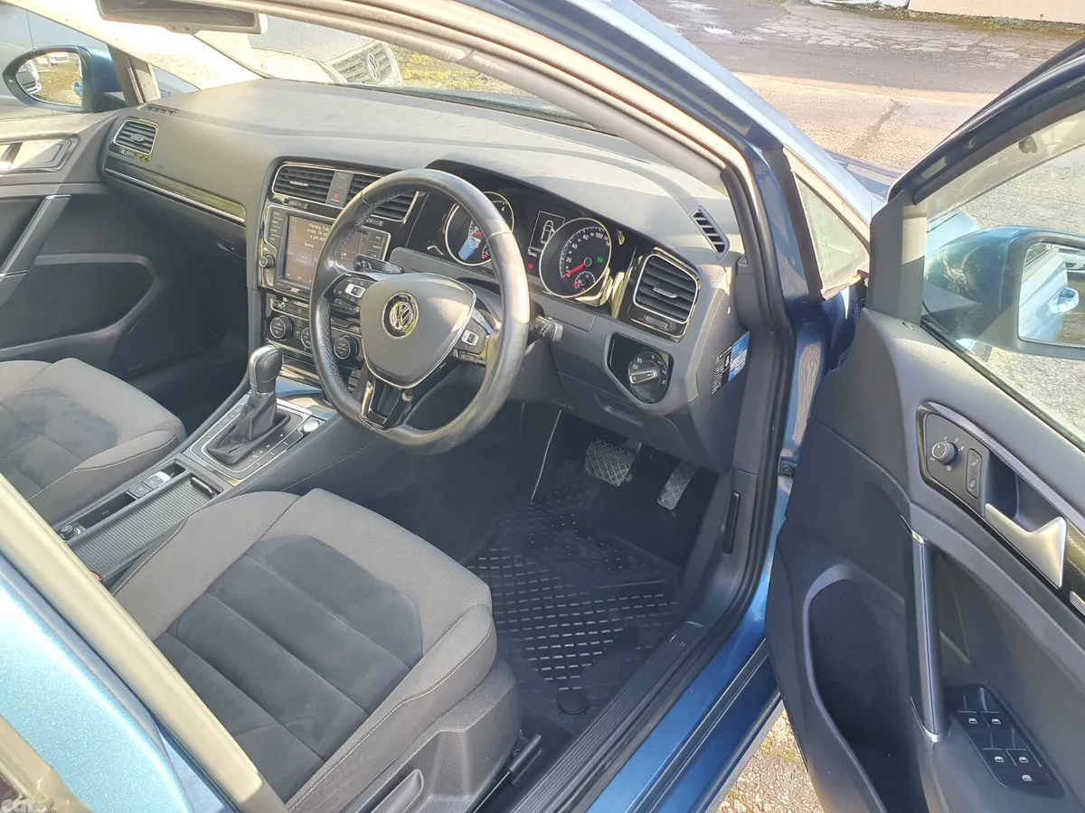 Volkswagen Golf Hatchback, Petrol, 2015, Blue