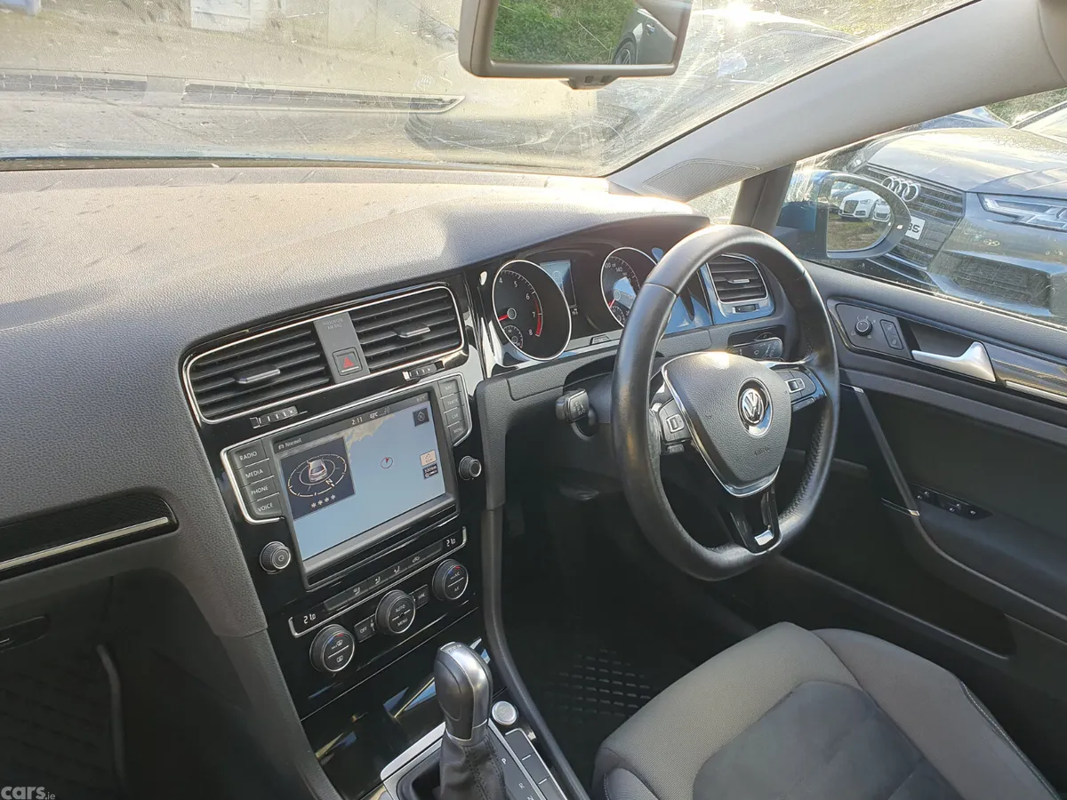 Volkswagen Golf Hatchback, Petrol, 2015, Blue