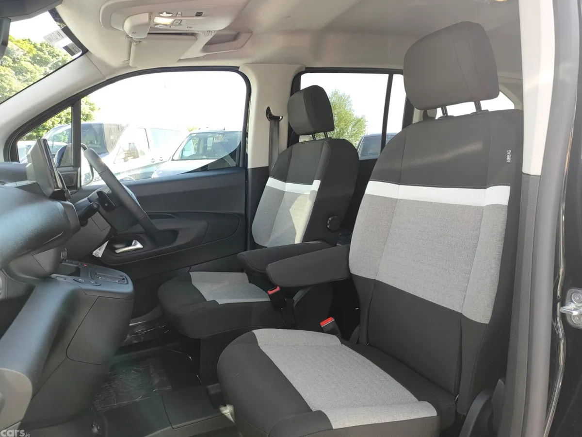 Citroen Berlingo MPV, Diesel, 2027, Black