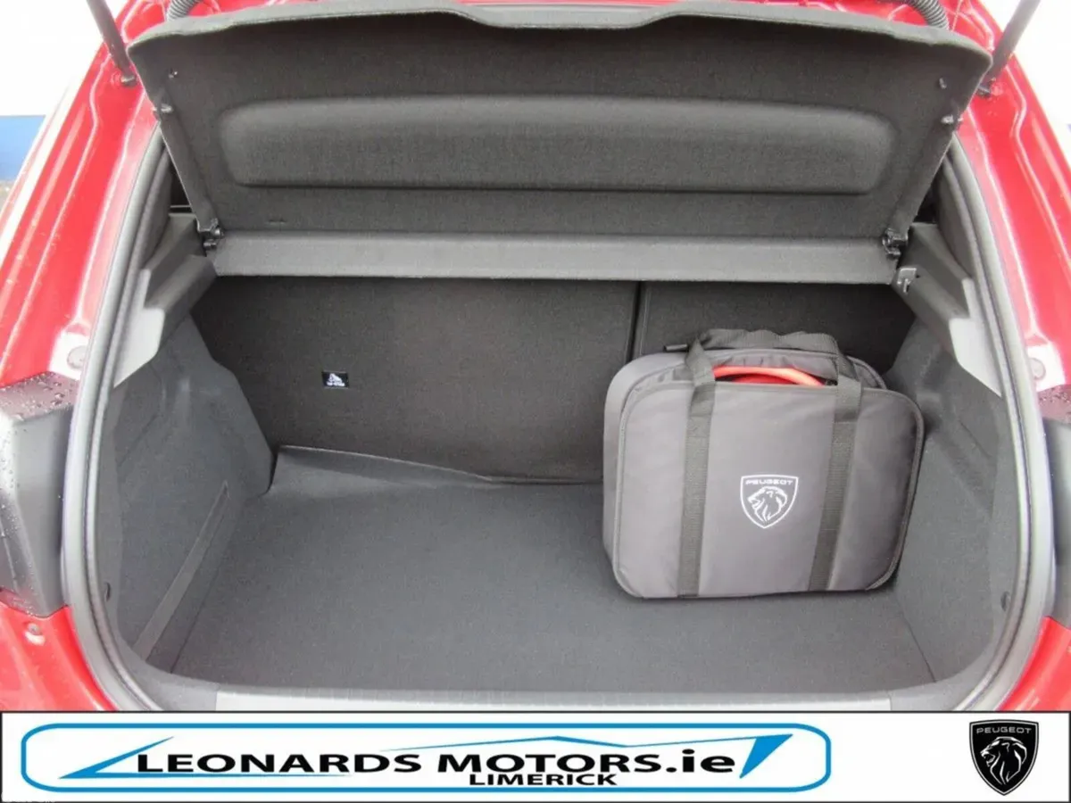 Peugeot 208 Hatchback, Electric, 2026, Red