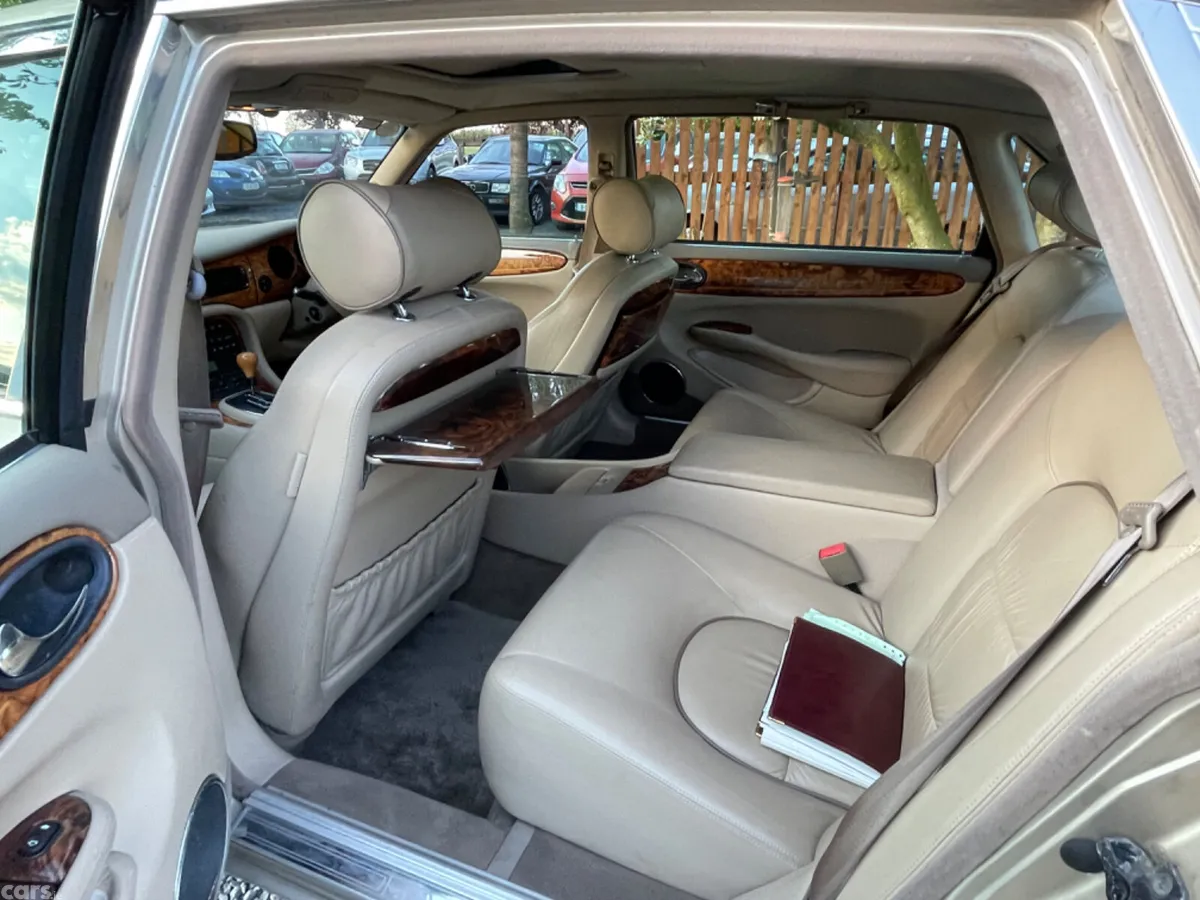 Daimler Other Saloon, Petrol, 1998, Gold