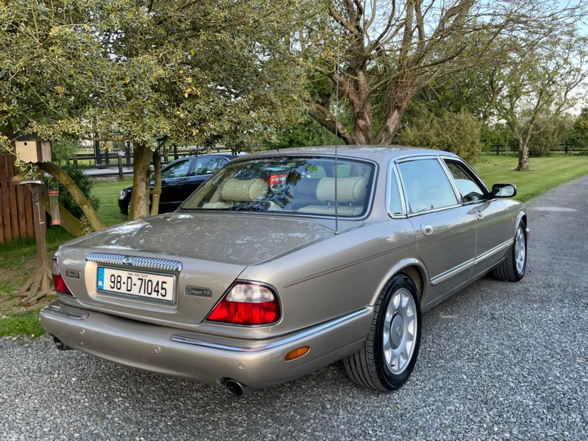 Daimler Other Saloon, Petrol, 1998, Gold