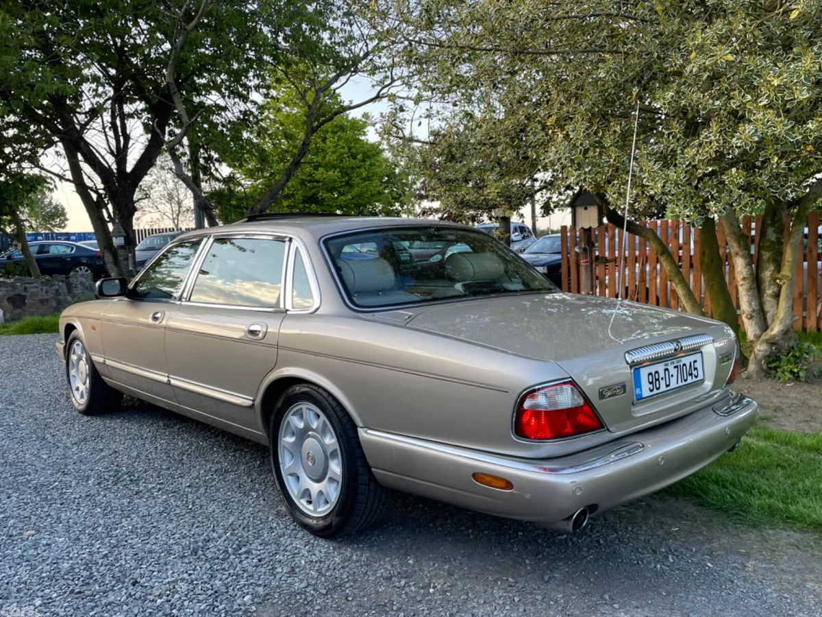 Daimler Other Saloon, Petrol, 1998, Gold