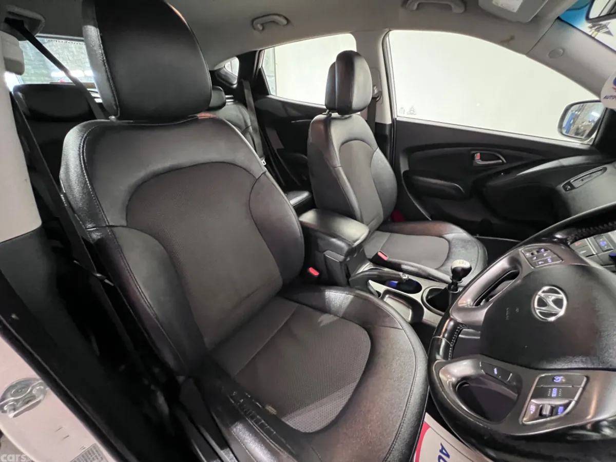 Hyundai ix35 SUV, Diesel, 2014, White