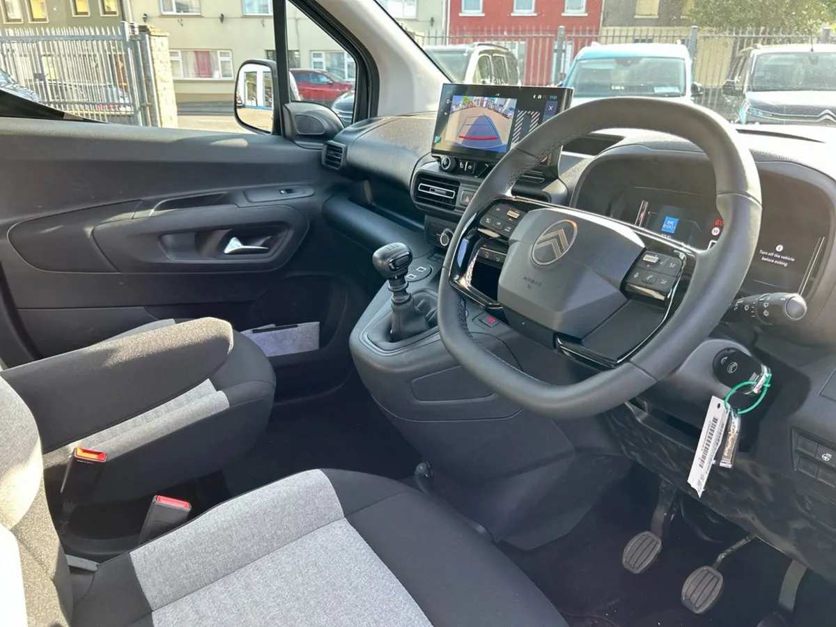 Citroen Berlingo Multispace Wheelchair Accessible, Diesel, 2025, Blue