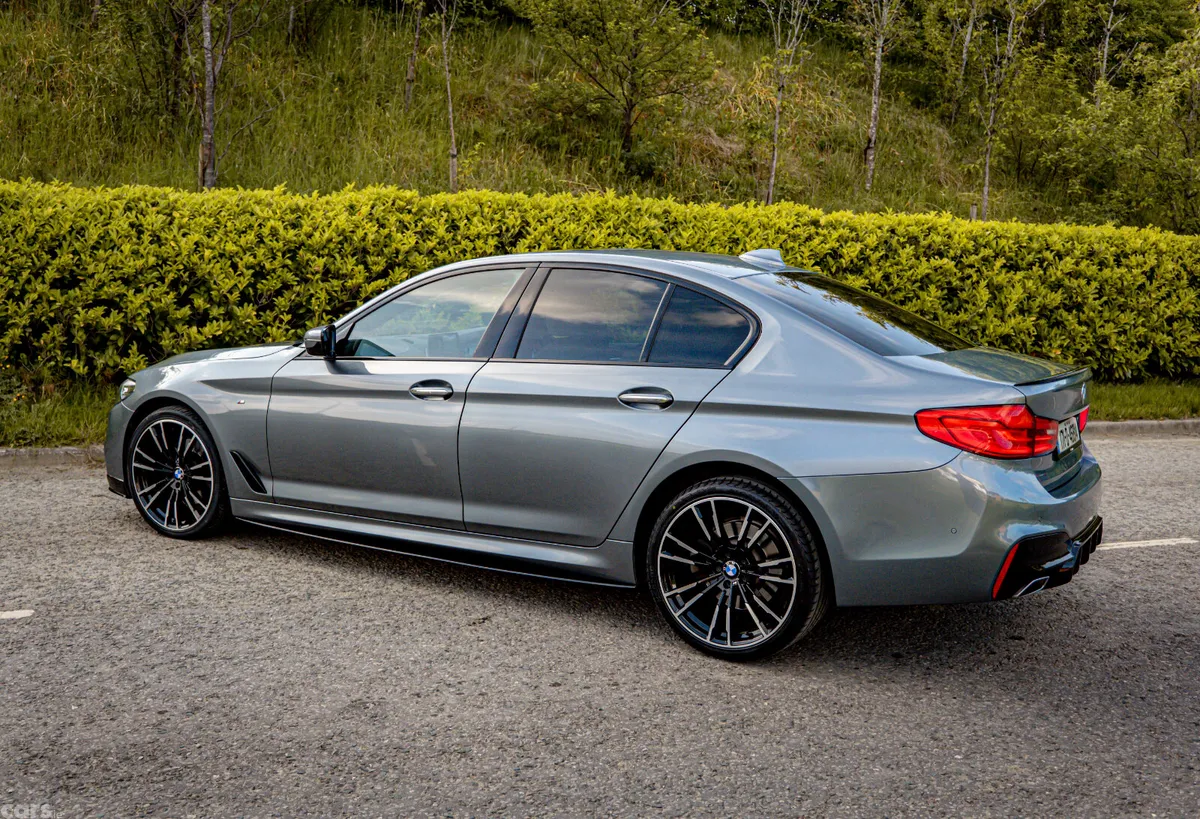 BMW 5-Series Saloon, Diesel, 2017, Blue