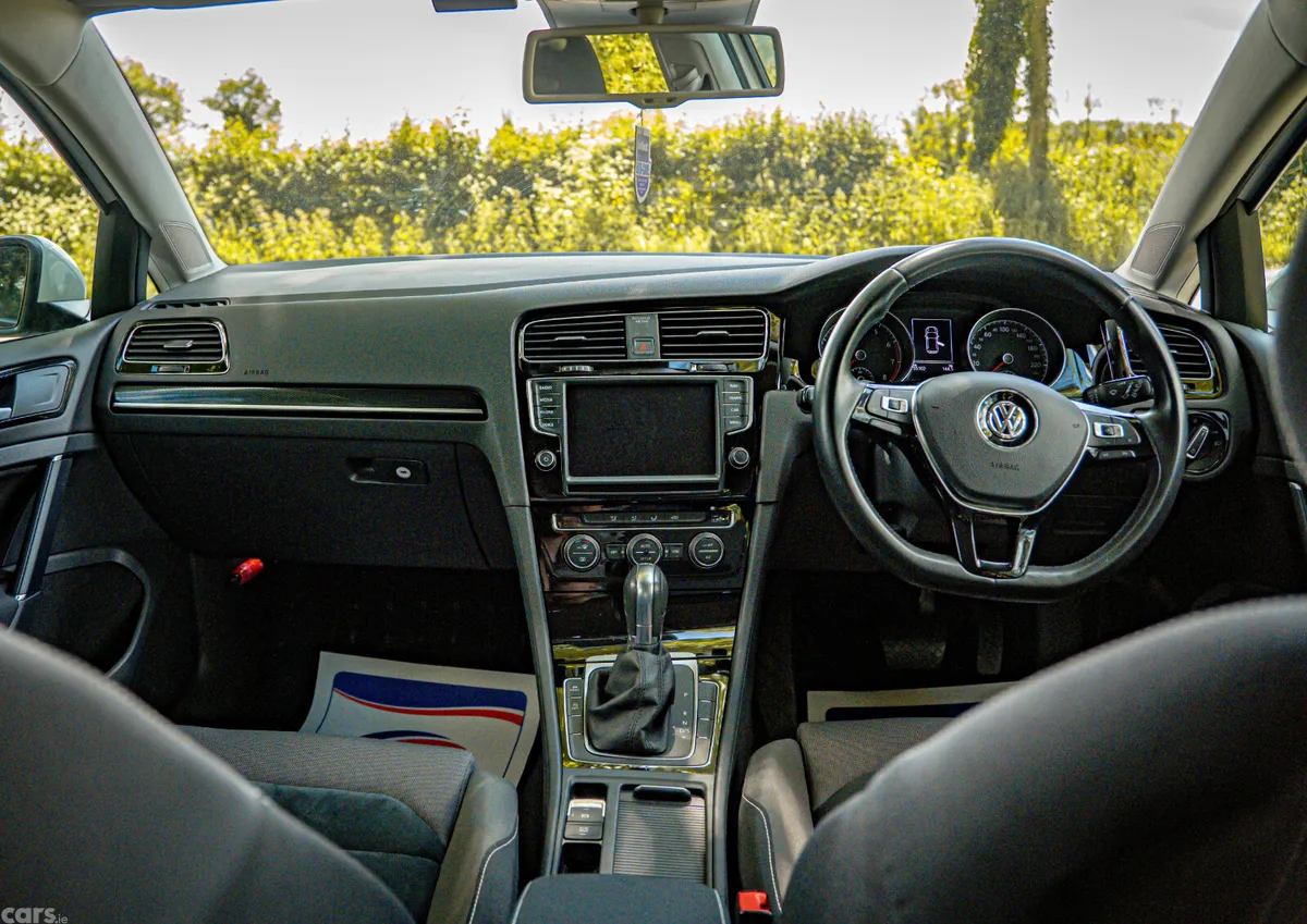 Volkswagen Golf Hatchback, Petrol, 2013, White