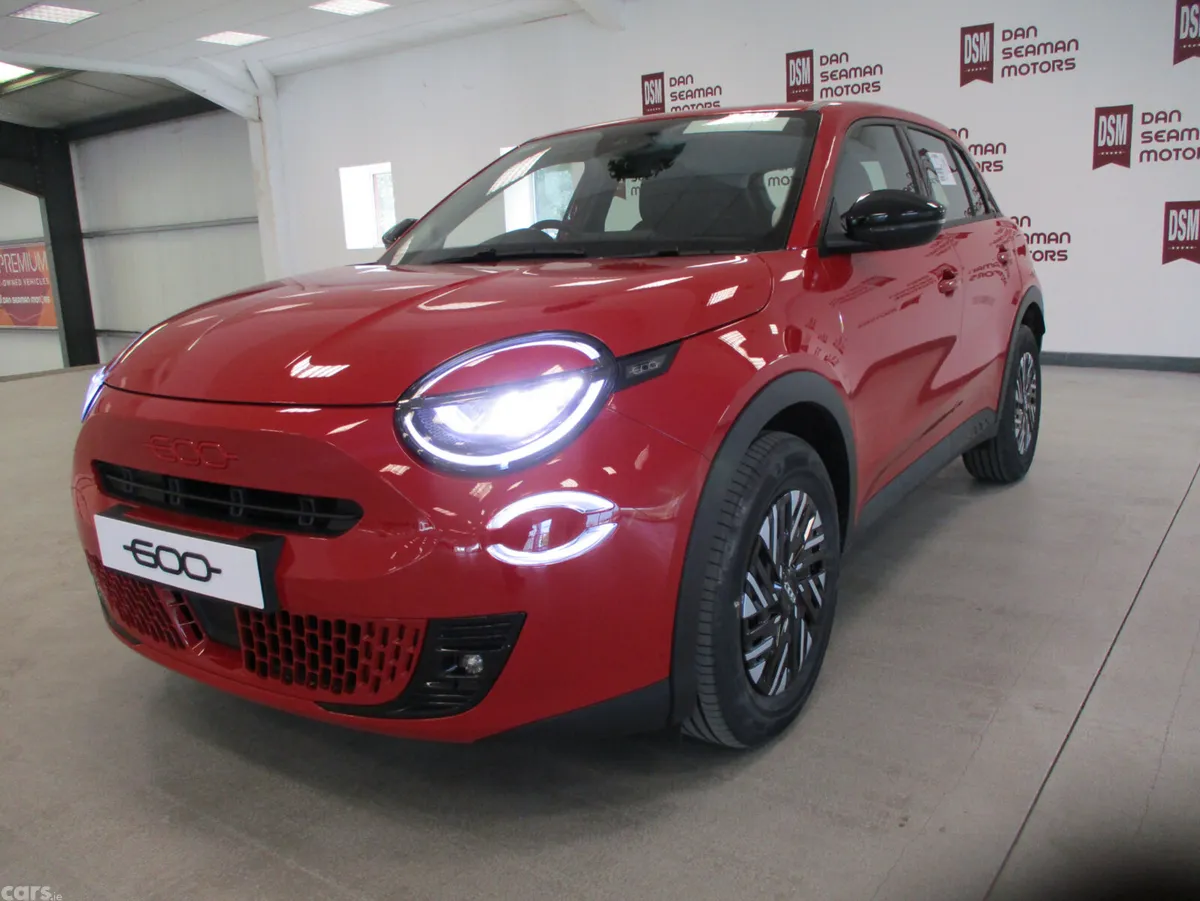 Fiat 600 SUV, Electric, 2026, Red