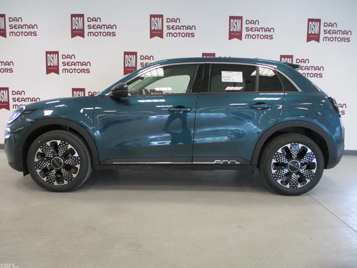 Fiat 600 SUV, Electric, 2026, Green