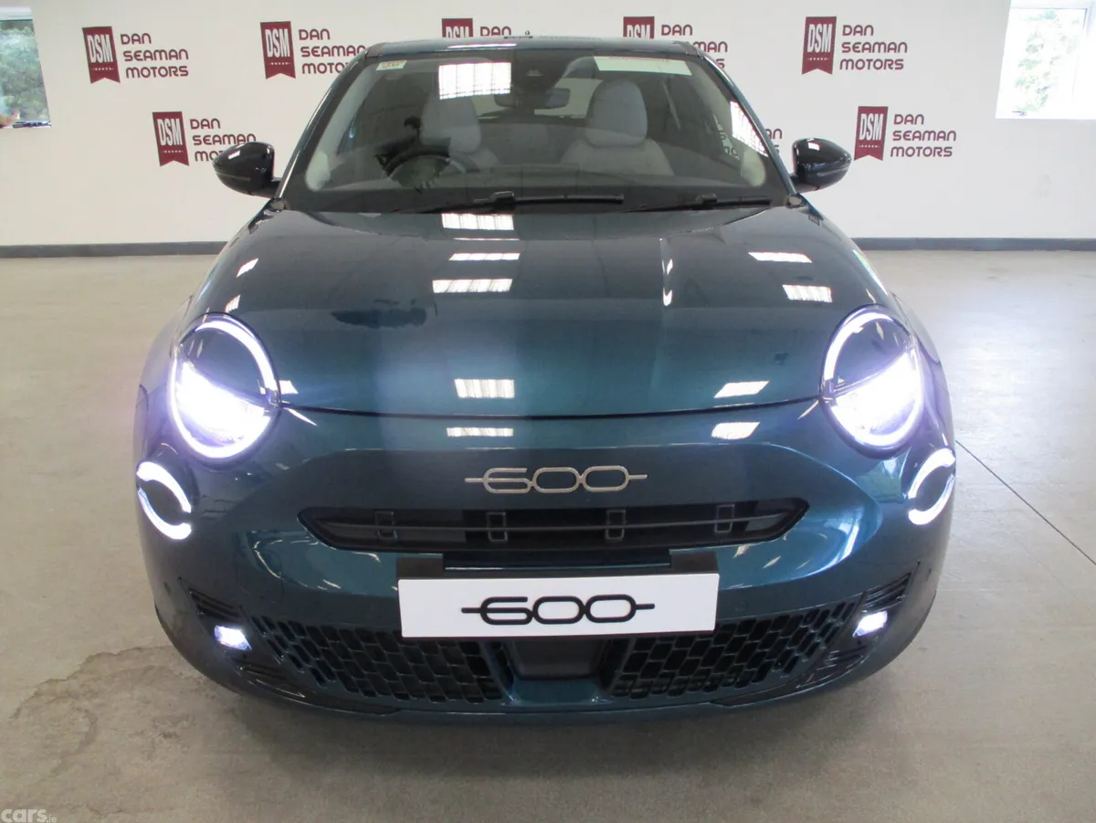 Fiat 600 SUV, Electric, 2026, Green