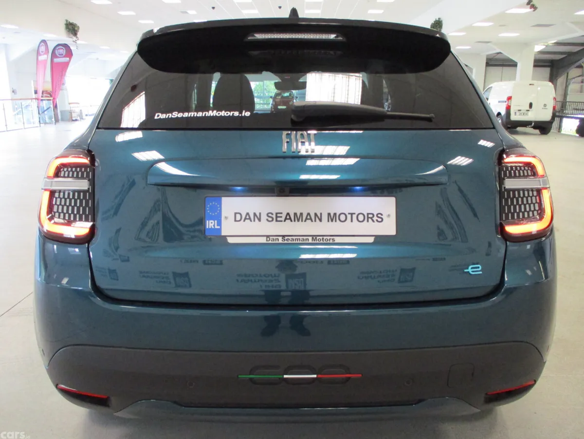 Fiat 600 SUV, Electric, 2026, Green