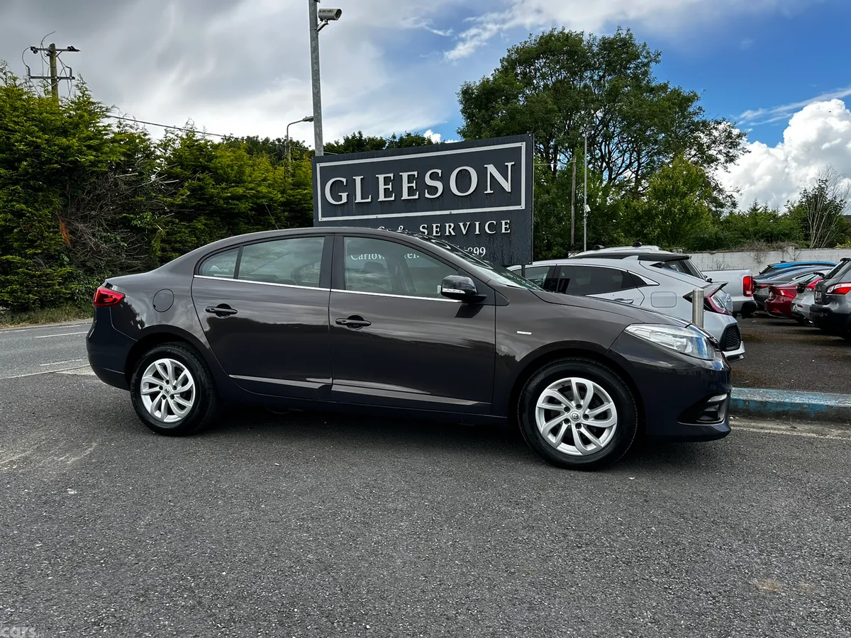 Renault Fluence Saloon, Diesel, 2016, Brown