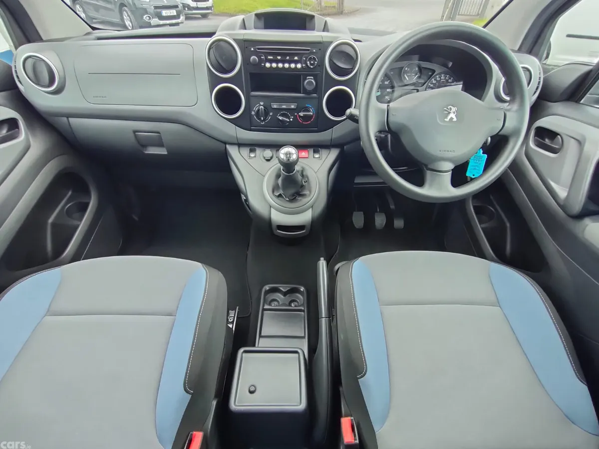 Peugeot Partner MPV, Diesel, 2017, Blue