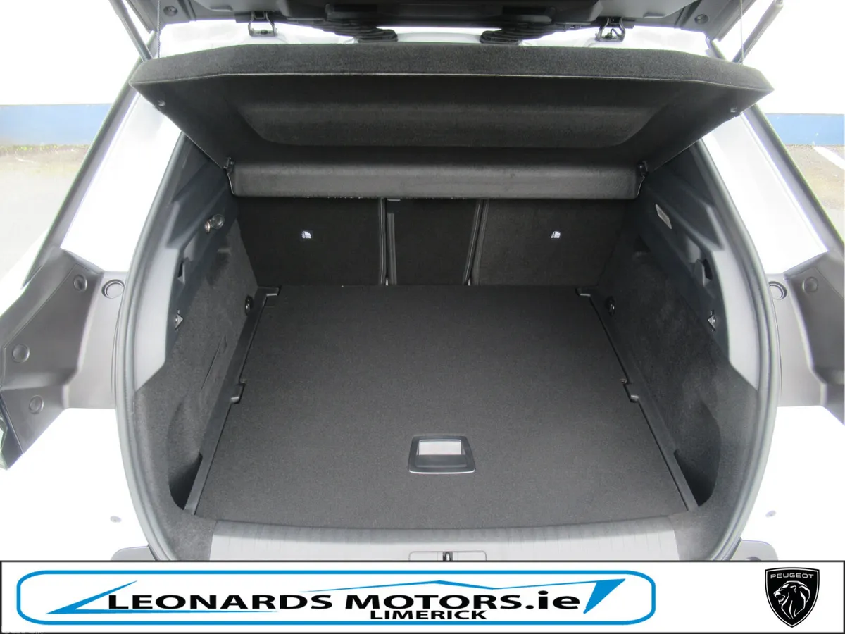 Peugeot 3008 SUV, Petrol Hybrid, 2026, White