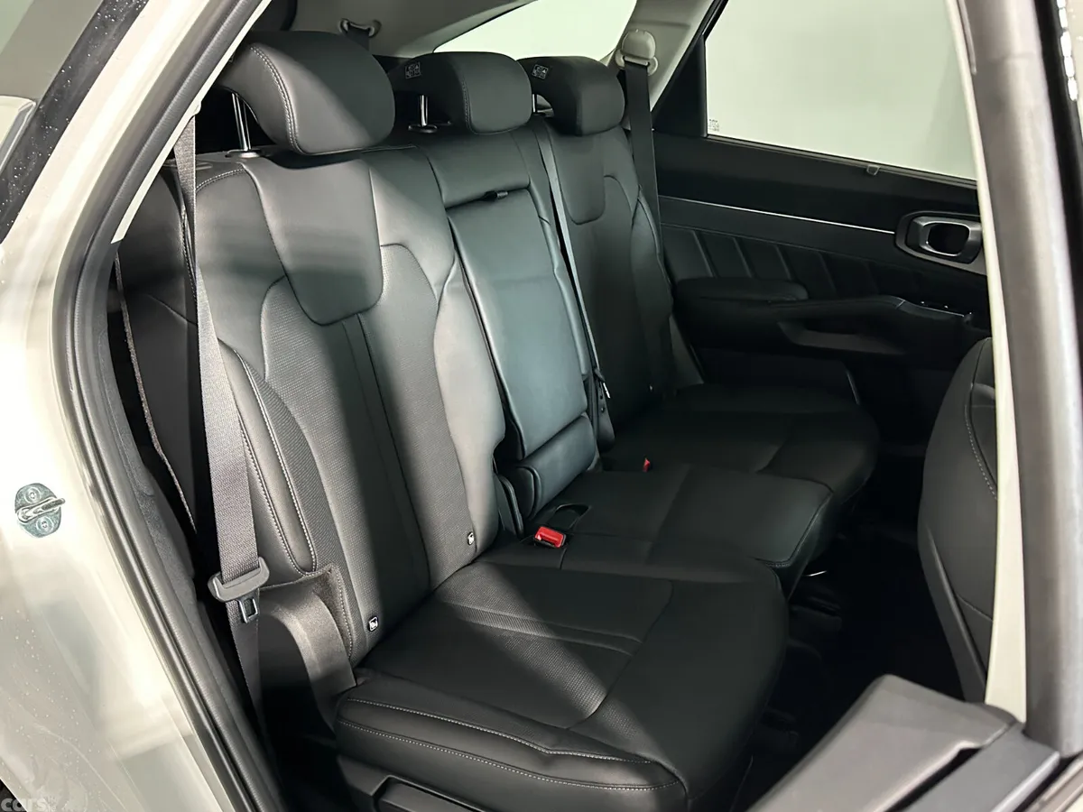 Kia Sorento SUV, Petrol Plug-in Hybrid, 2026, Black