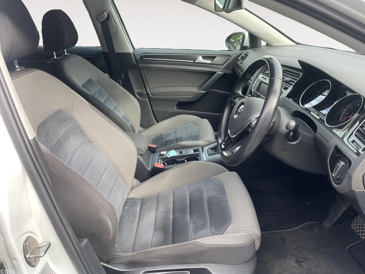 Volkswagen Golf Hatchback, Petrol, 2015, White