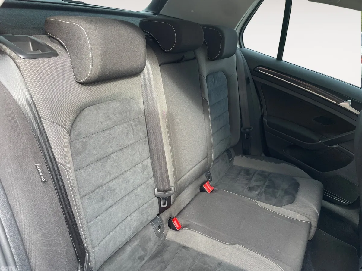 Volkswagen Golf Hatchback, Petrol, 2015, White