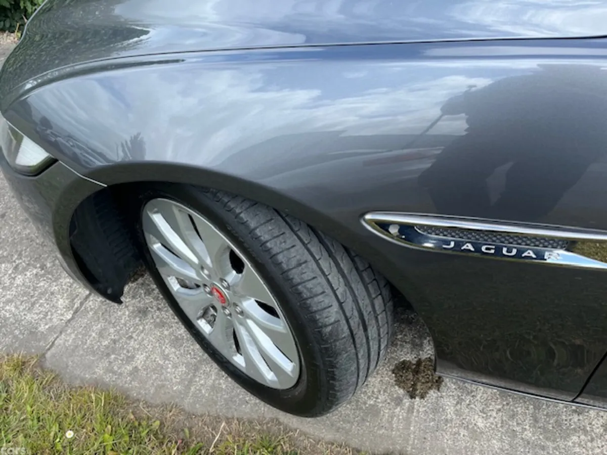 Jaguar XE Saloon, Diesel, 2016, Grey