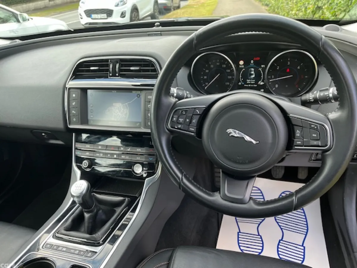 Jaguar XE Saloon, Diesel, 2016, Grey