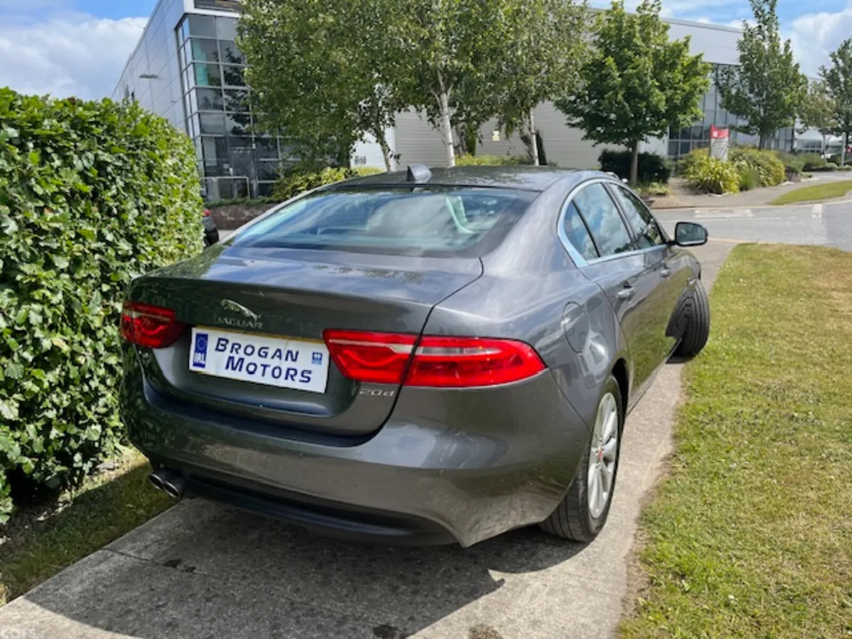 Jaguar XE Saloon, Diesel, 2016, Grey