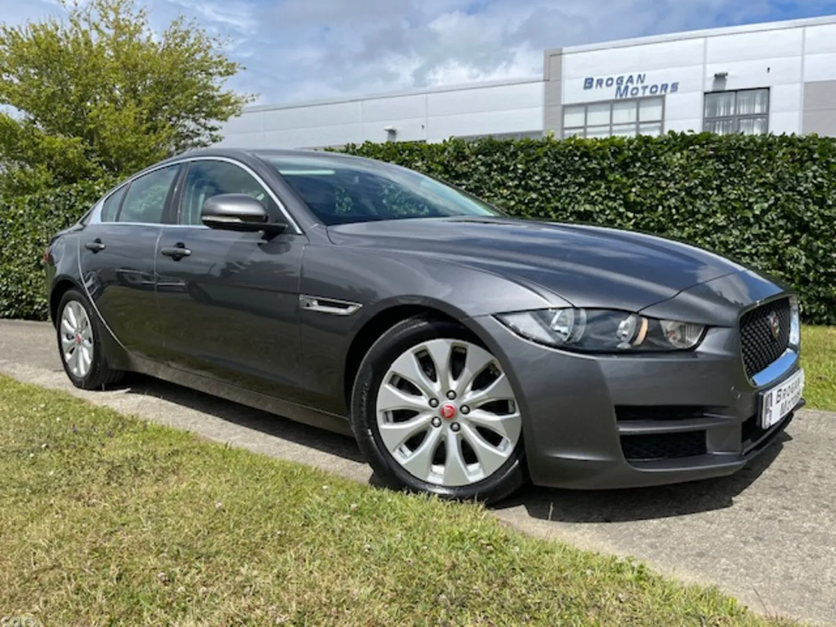 Jaguar XE Saloon, Diesel, 2016, Grey