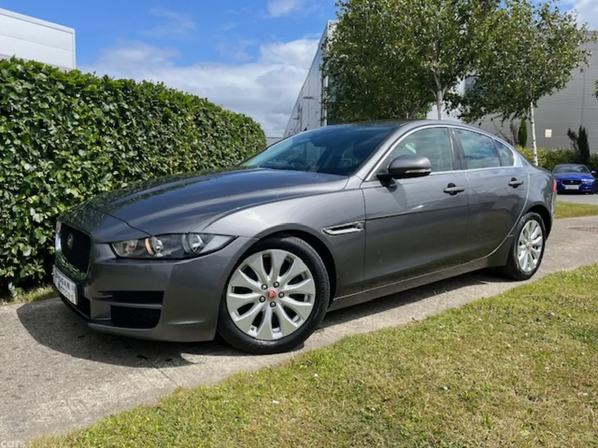 Jaguar XE Saloon, Diesel, 2016, Grey