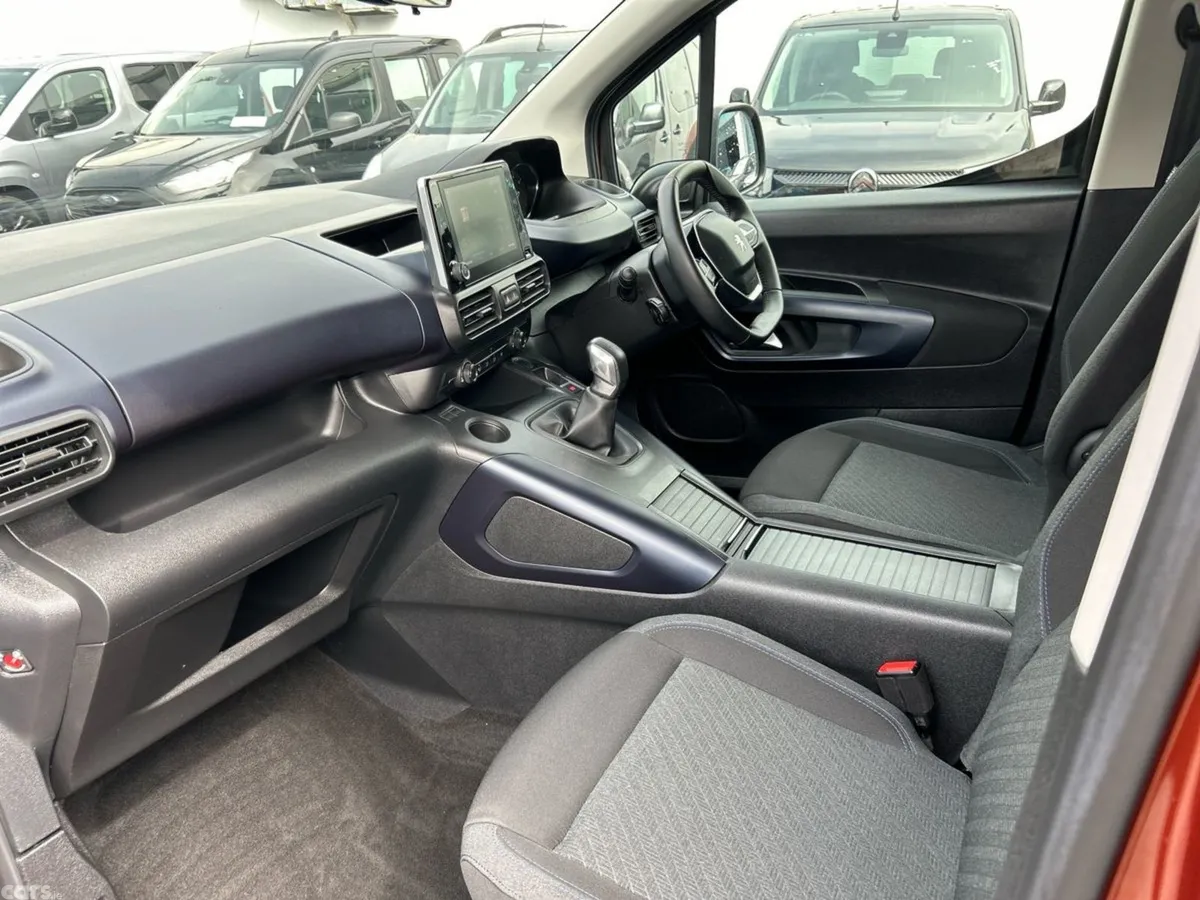 Peugeot Rifter MPV, Diesel, 2020, Gold