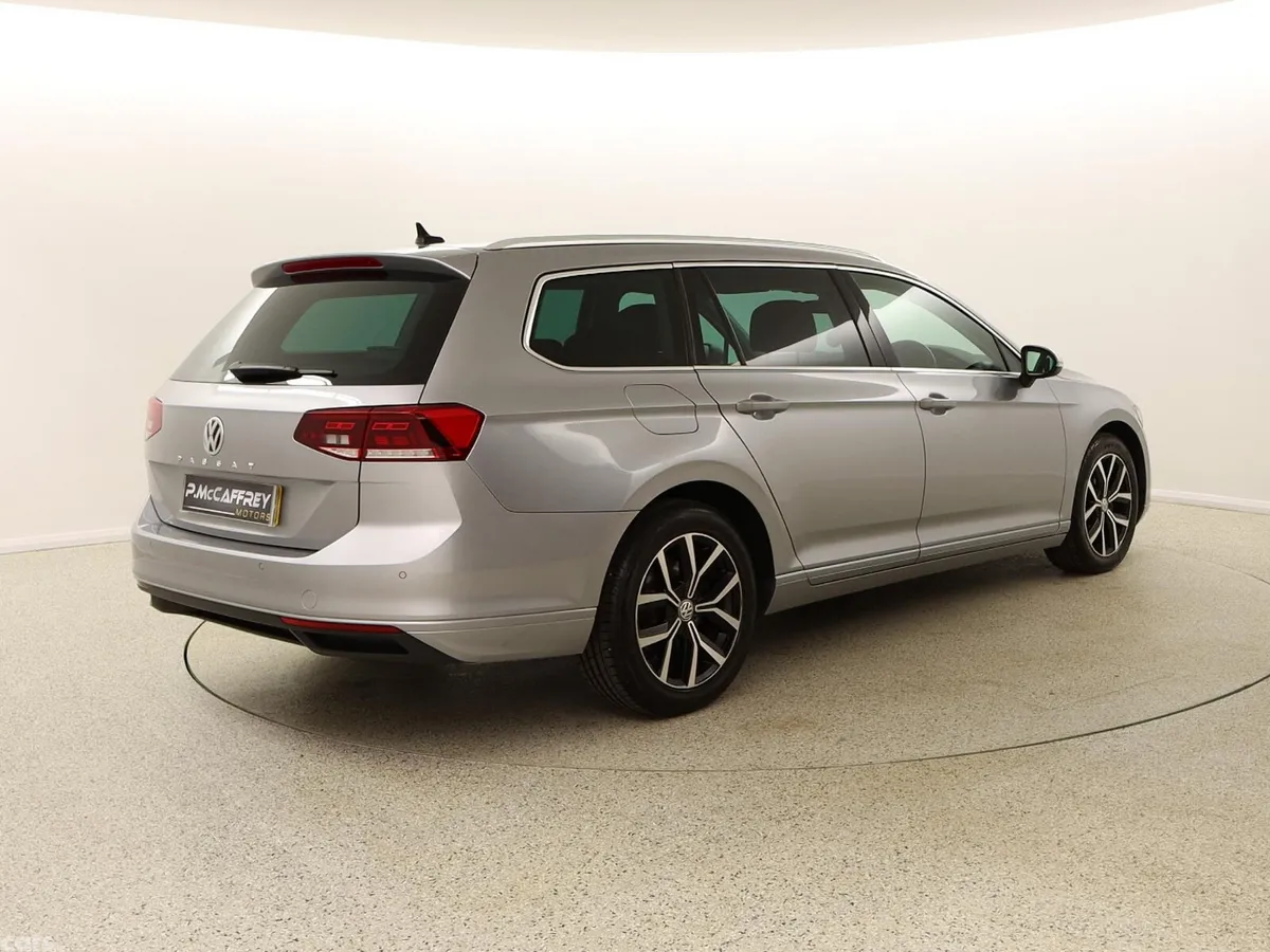 Volkswagen Passat Estate, Diesel, 2020, Silver