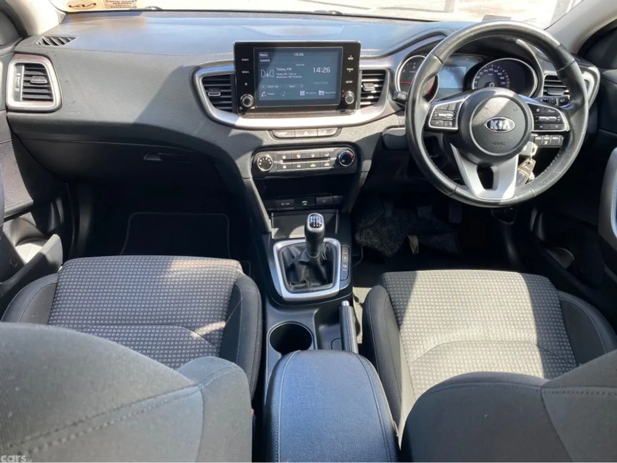 Kia Ceed Hatchback, Diesel, 2020, Grey