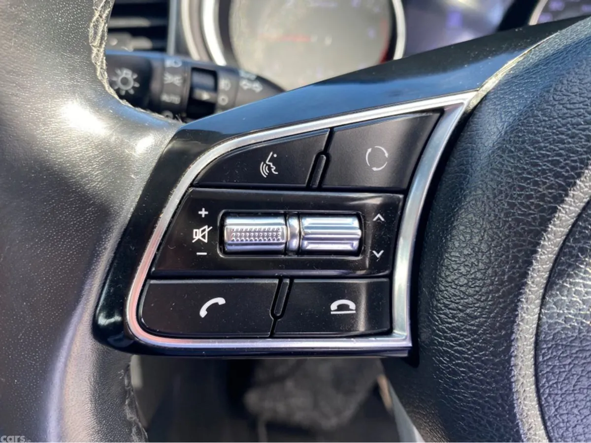 Kia Ceed Hatchback, Diesel, 2020, Grey