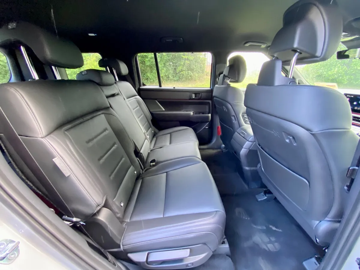 Hyundai Santa Fe SUV, Petrol Plug-in Hybrid, 2027, Silver