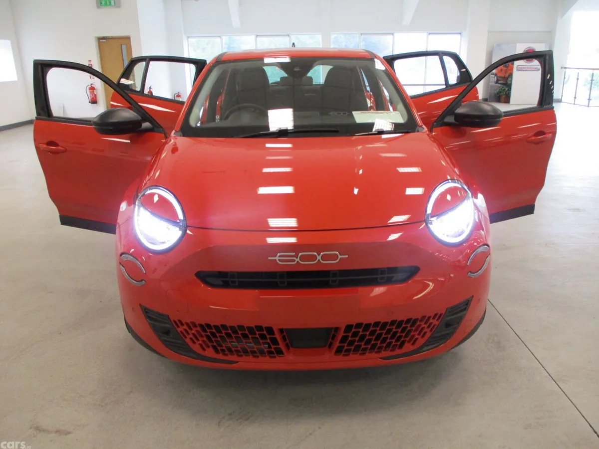Fiat 600 SUV, Petrol Hybrid, 2026, Orange