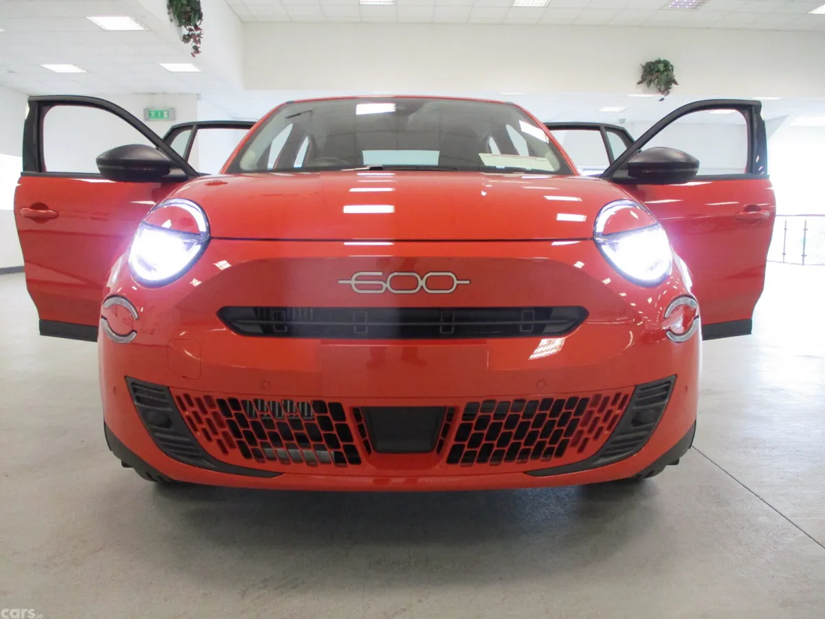 Fiat 600 SUV, Petrol Hybrid, 2026, Orange
