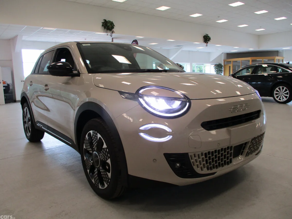 Fiat 600 SUV, Petrol Hybrid, 2026, Beige