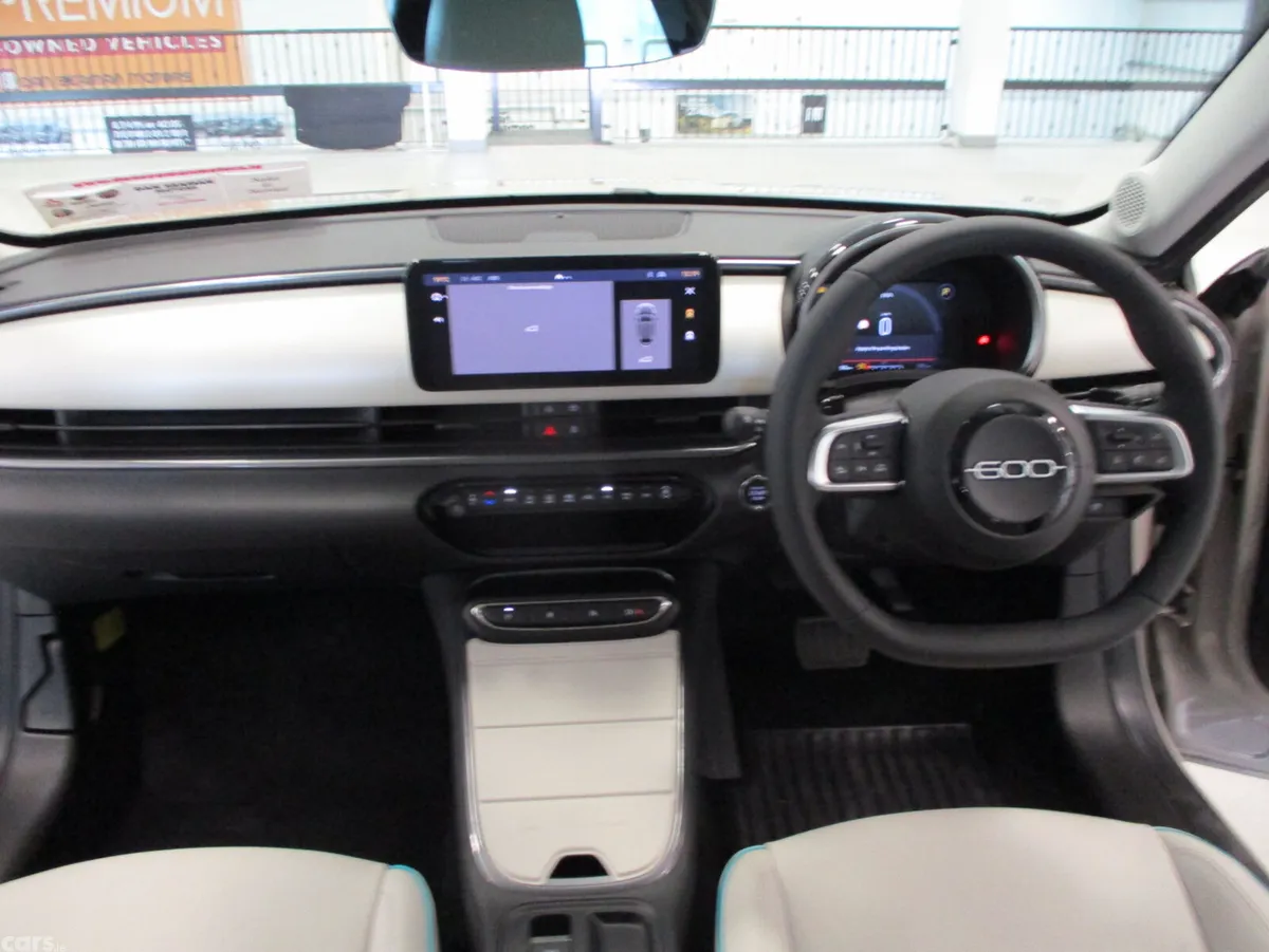 Fiat 600 SUV, Petrol Hybrid, 2026, Beige