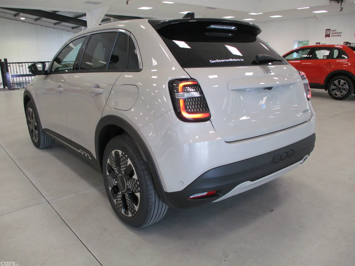 Fiat 600 SUV, Petrol Hybrid, 2026, Beige