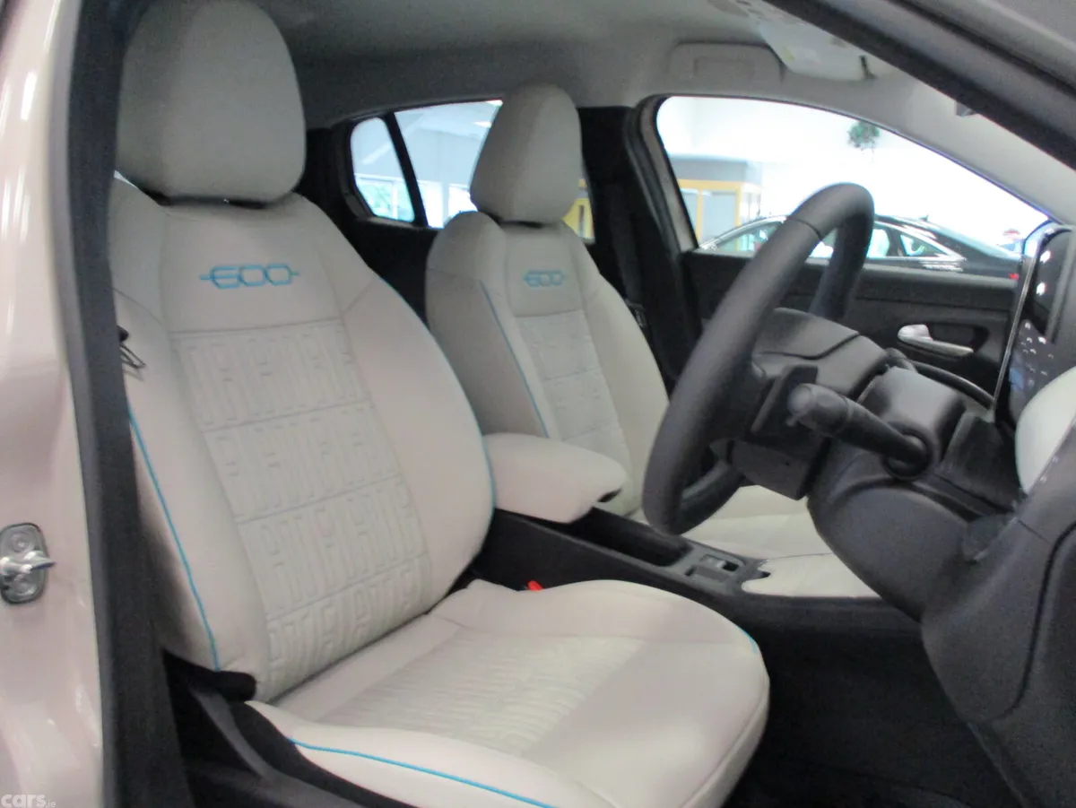 Fiat 600 SUV, Petrol Hybrid, 2026, Beige