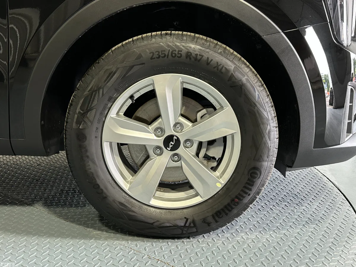 Kia Sorento Van, Diesel, 2026, Black