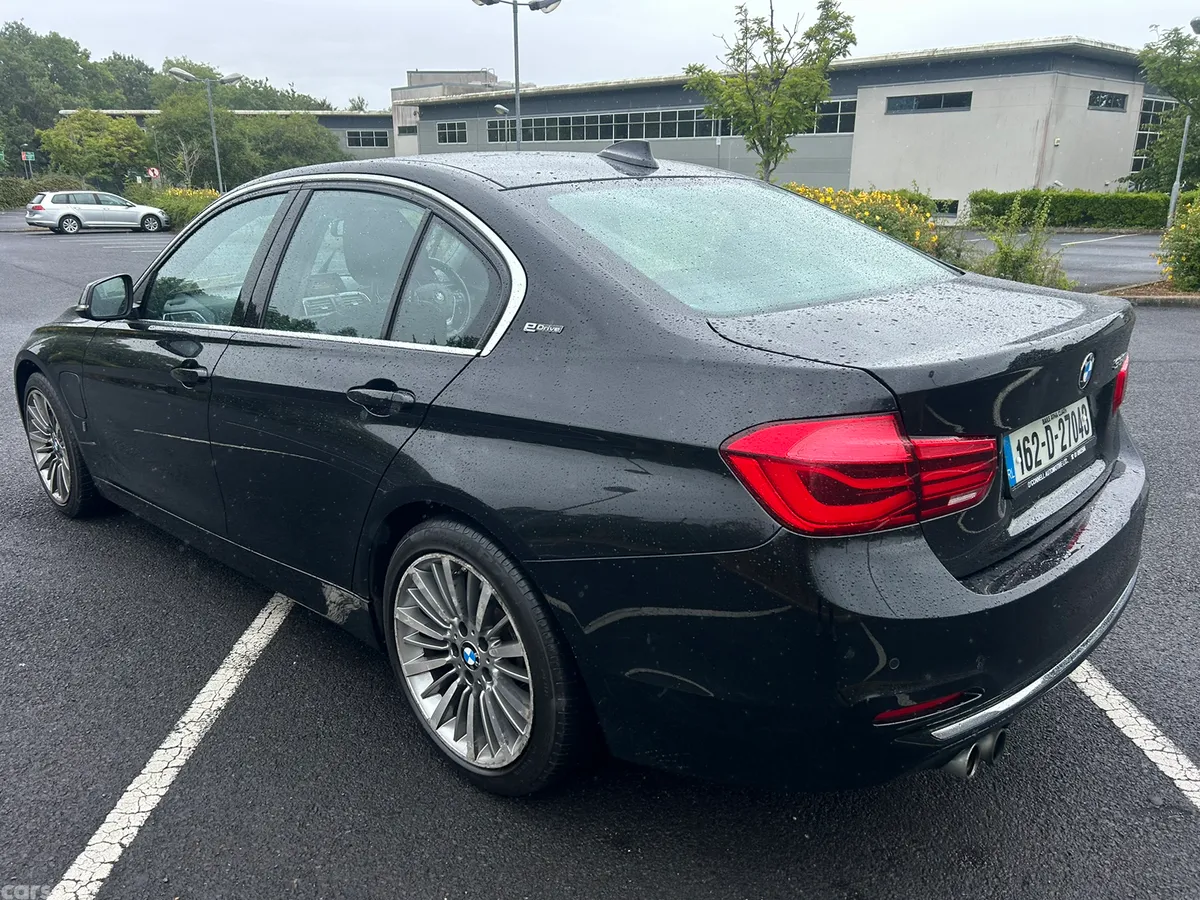 BMW 3-Series Saloon, Petrol Plug-in Hybrid, 2016, Black