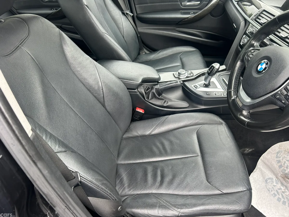 BMW 3-Series Saloon, Petrol Plug-in Hybrid, 2016, Black