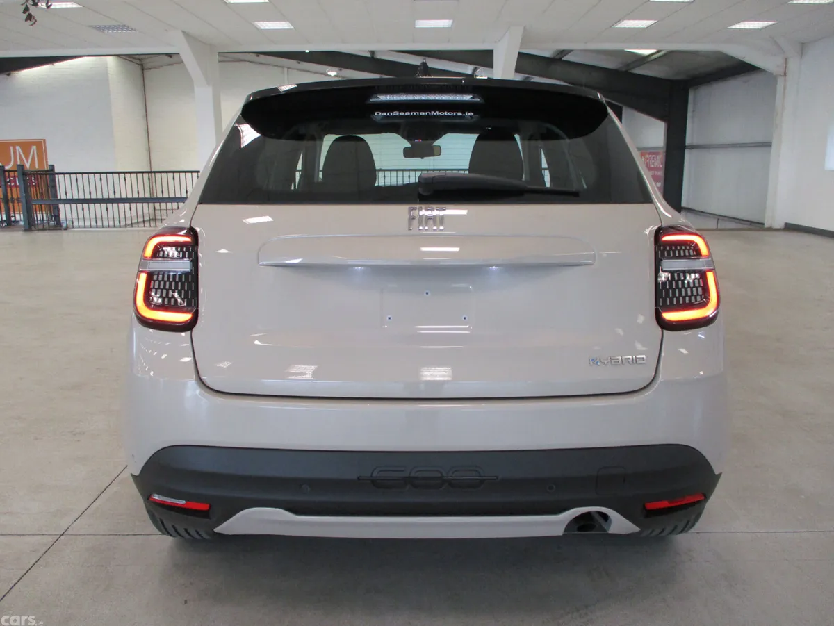 Fiat 600 SUV, Petrol Hybrid, 2026, Beige