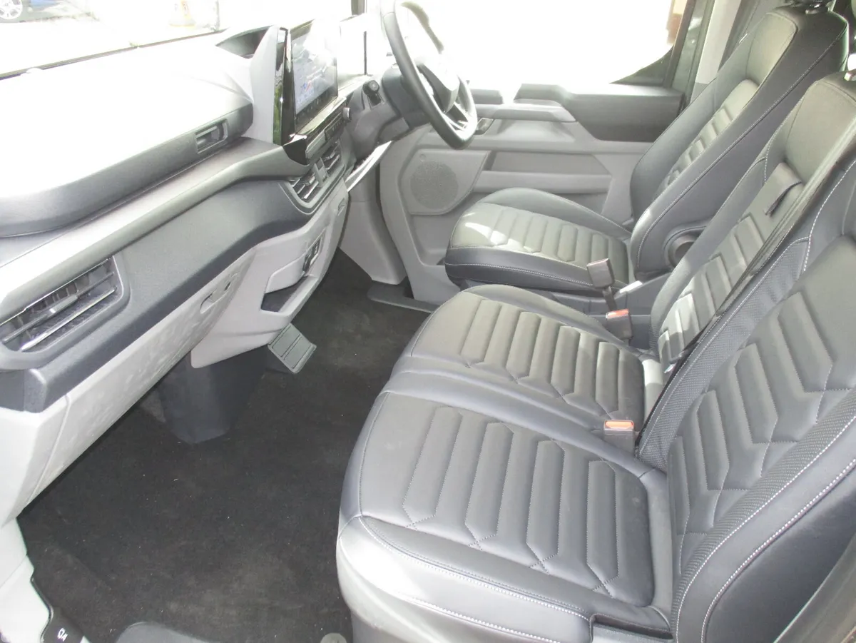 Ford Other MPV, Diesel, 2026, Grey