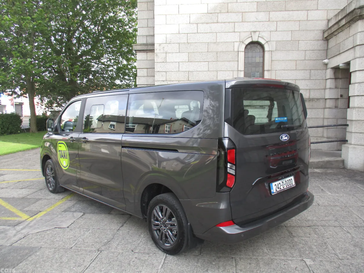 Ford Other MPV, Diesel, 2026, Grey
