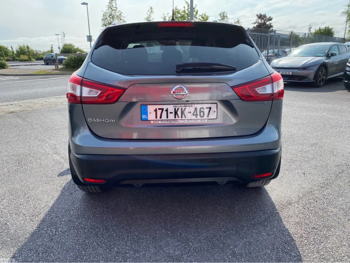 Nissan Qashqai MPV, Diesel, 2017, Grey