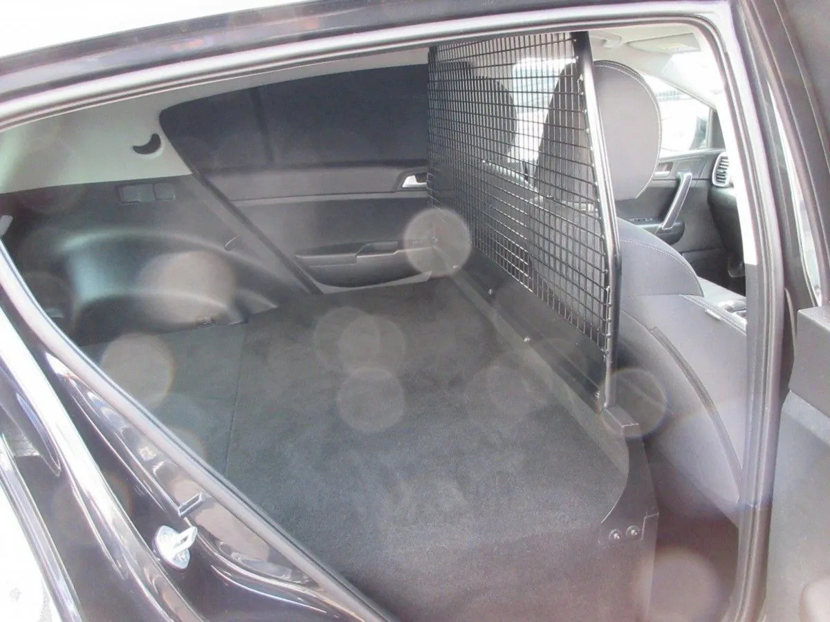 Kia Sportage SUV, Diesel Hybrid, 2022, Black