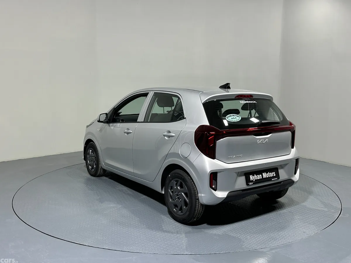 Kia Picanto Hatchback, Petrol, 2025, Silver