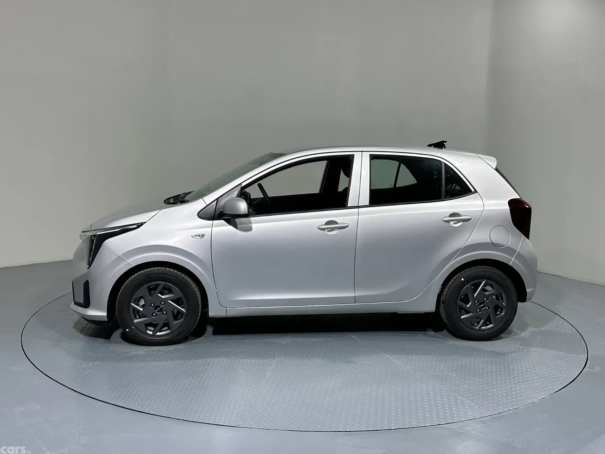 Kia Picanto Hatchback, Petrol, 2025, Silver