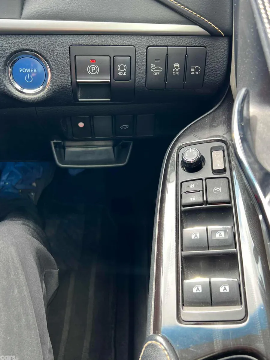 Toyota Harrier SUV, Petrol Hybrid, 2018, Black