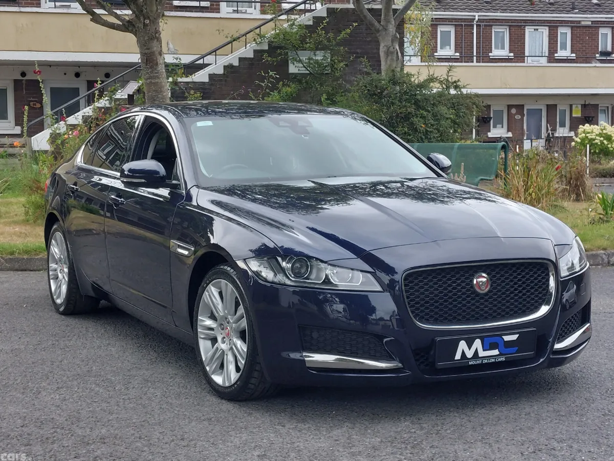 Jaguar XF Saloon, Diesel, 2015, Blue